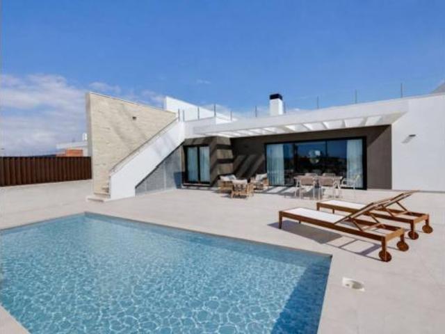 Chalet en venta en Bonalba, l'Alacantí