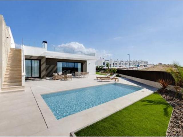 Chalet en venta en Bonalba, l'Alacantí