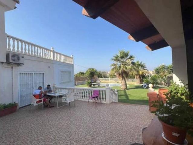 Chalet en venta en Urbanització L'Almaixada, l'Alacantí