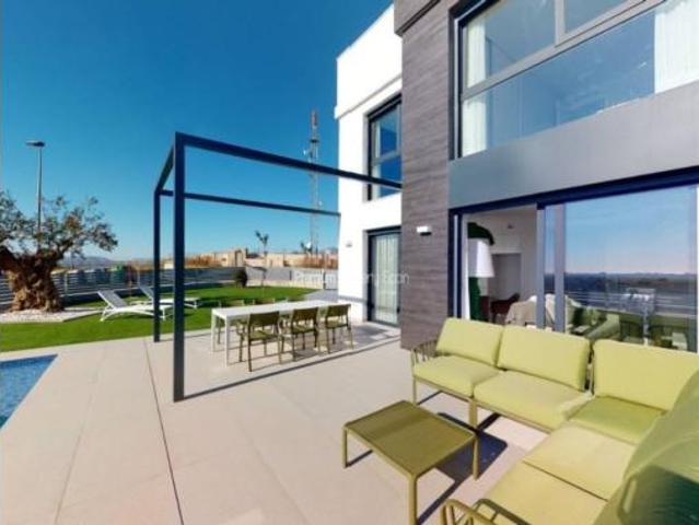 Chalet en venta en Bonalba, l'Alacantí