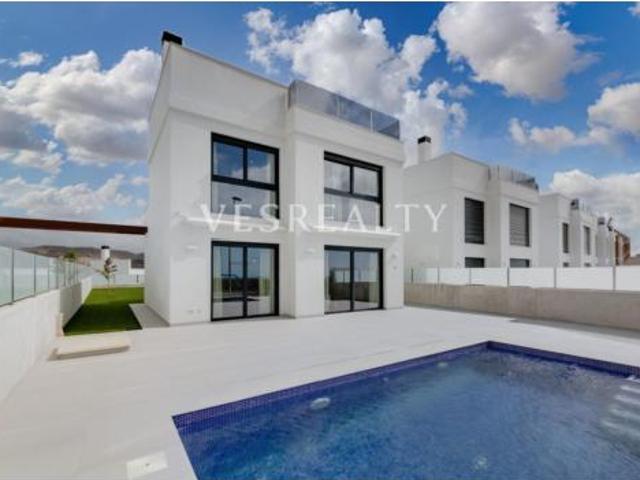 Chalet en venta en Bonalba, l'Alacantí