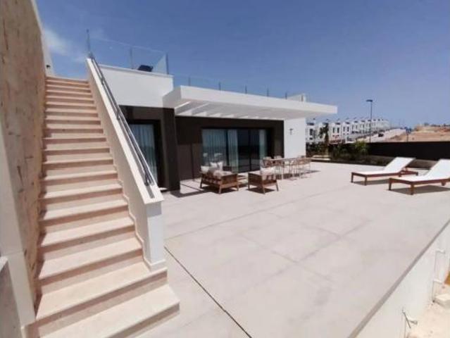 Chalet en venta en Bonalba, l'Alacantí