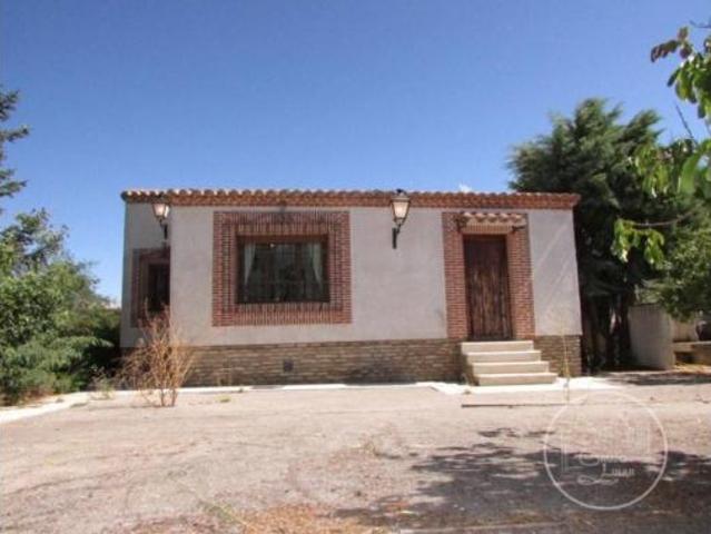 Villa en venta en Muñotello