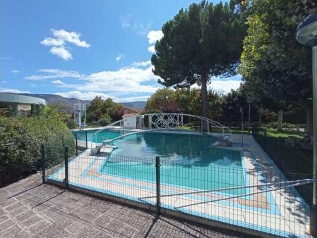 Chalet en venta en Nalda, La Rioja