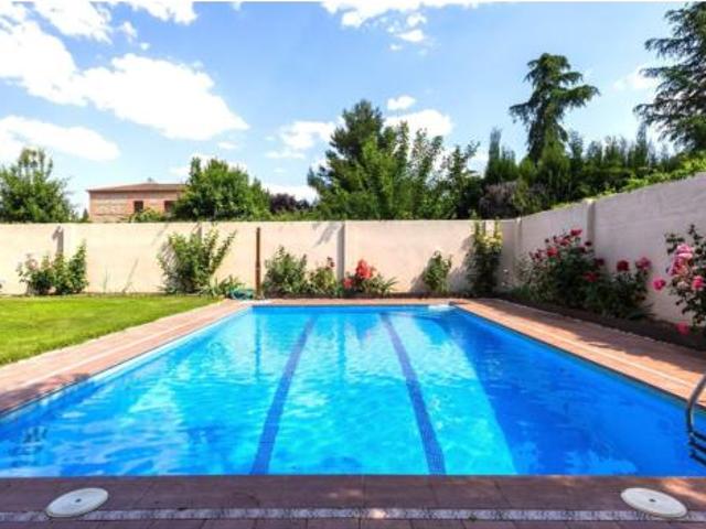 Villa en venta en Nambroca, Las Nieves