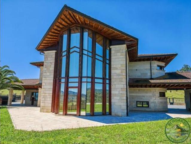 Chalet en venta en Nava, Asturias