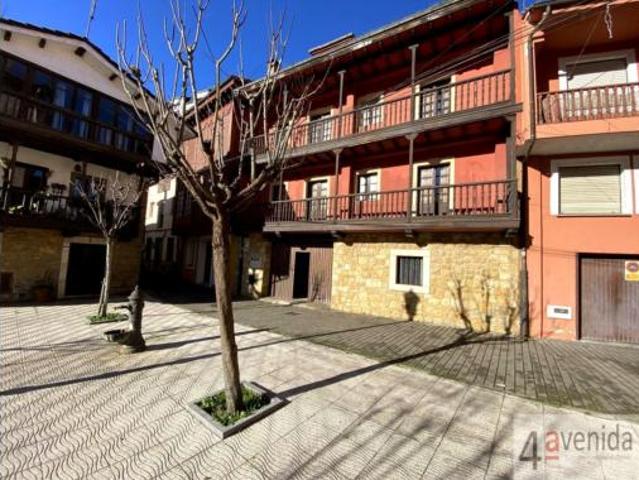 Chalet en venta en Nava, Asturias