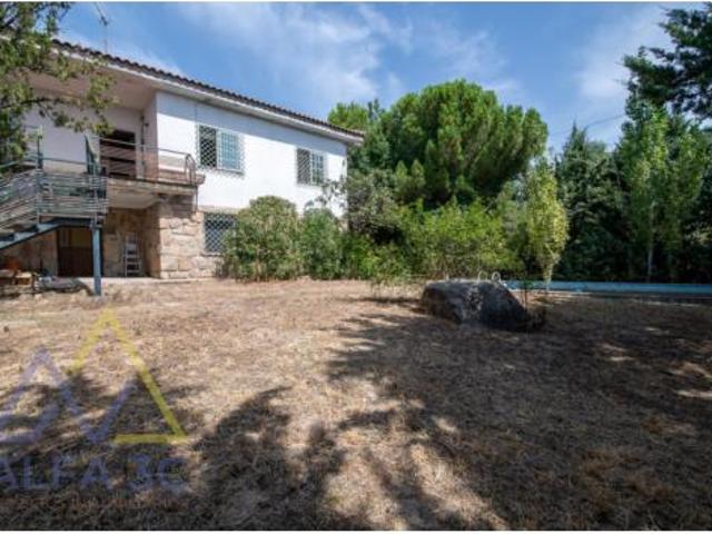 Chalet en venta en Sexmo de Lozoya, Navalafuente