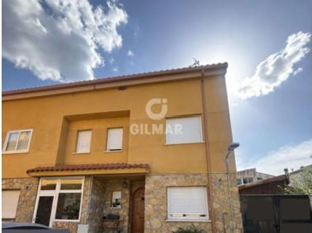 Chalet en venta en Sexmo de Lozoya, Navalafuente
