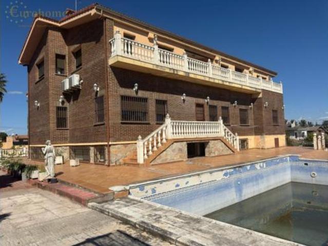 Chalet en venta en Fuente Pila, Navalcarnero