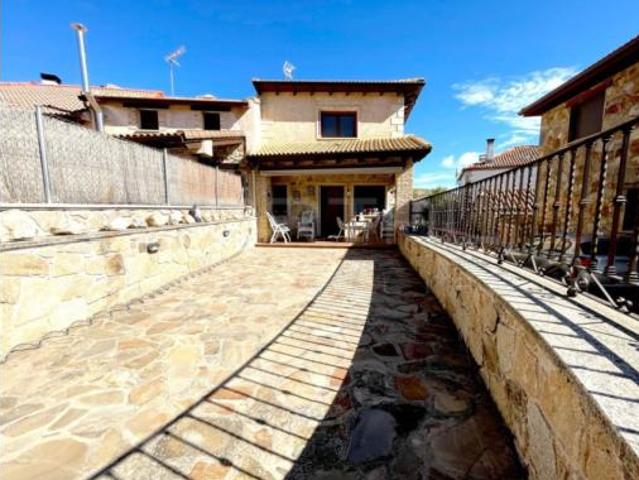 Chalet en venta en Navarredonda, Navarredonda Y San Mamés