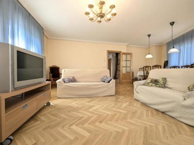 Chalet en venta en Navarrete, La Rioja