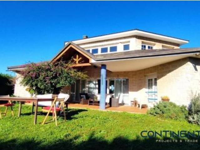 Chalet en venta en Navia, Asturias