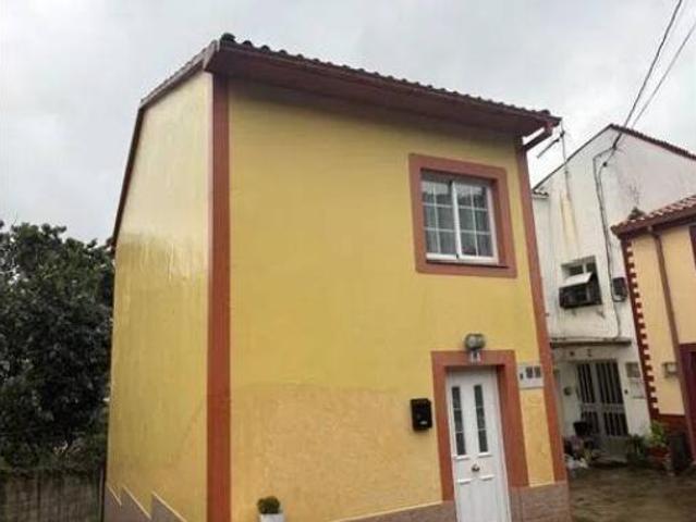 Chalet en venta en Santa María de Neda, Ferrol