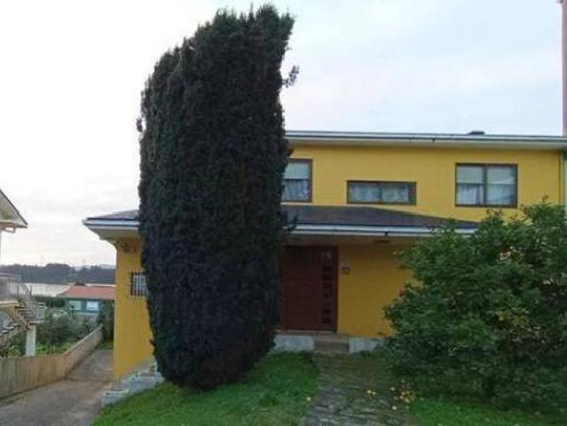 Chalet en venta en Santa María de Neda, Ferrol