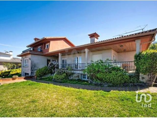 Chalet en venta en Alborés Pequeno, Vigo