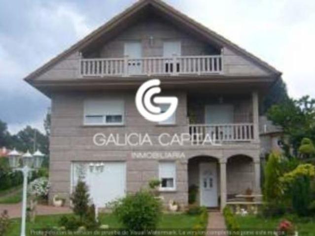Chalet en venta en As Telleiras, Vigo