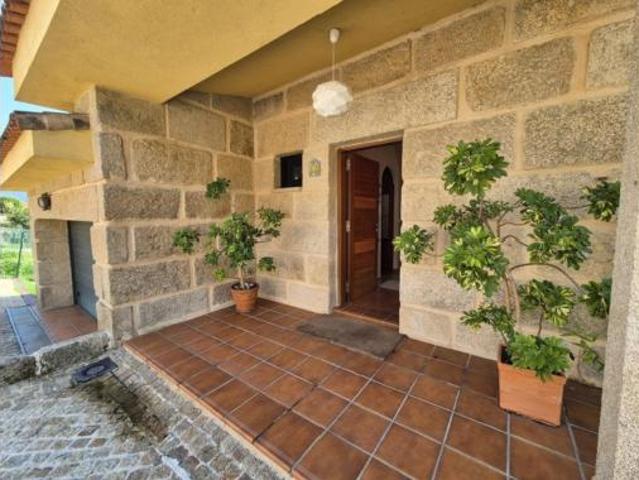 Chalet en venta en A Tarela, Vigo