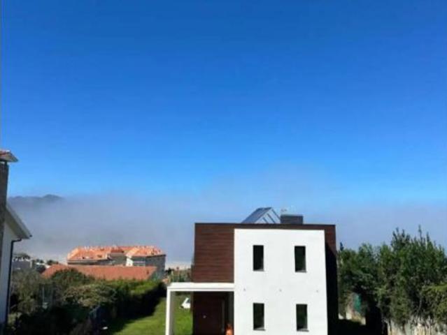 Chalet en venta en Panxón, Vigo