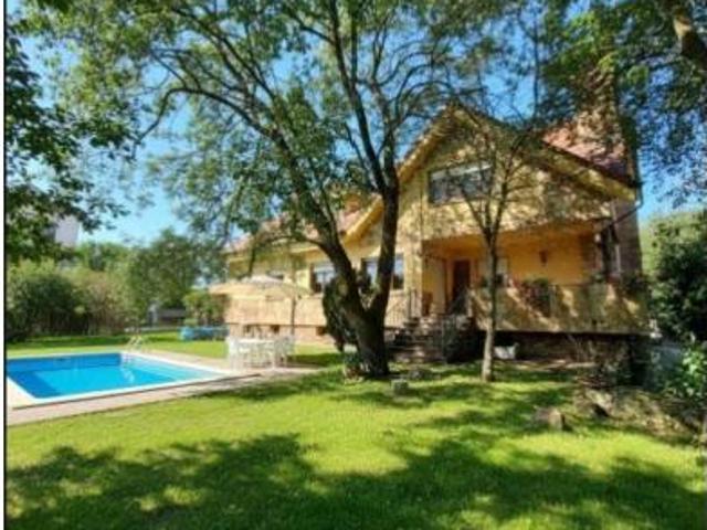 Chalet en venta en Noja, Cantabria