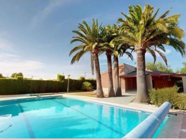 Chalet en venta en La Cruz, el Vinalopó Mitjà / El Vinalopó Medio