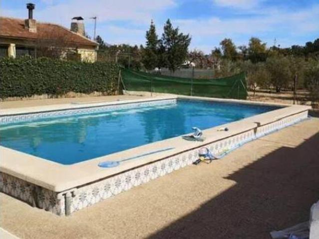 Chalet en venta en La Cruz, el Vinalopó Mitjà / El Vinalopó Medio
