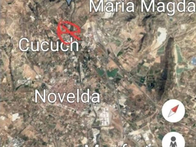 Chalet en venta en La Cruz, el Vinalopó Mitjà / El Vinalopó Medio