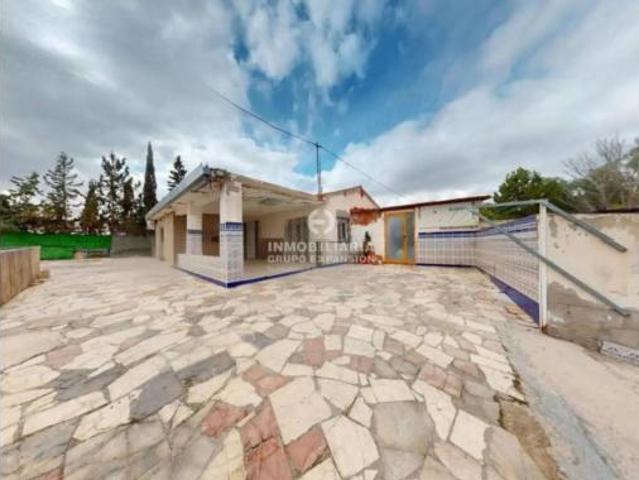 Chalet en venta en La Cruz, el Vinalopó Mitjà / El Vinalopó Medio
