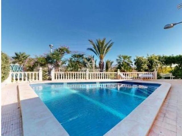 Chalet en venta en La Cruz, el Vinalopó Mitjà / El Vinalopó Medio
