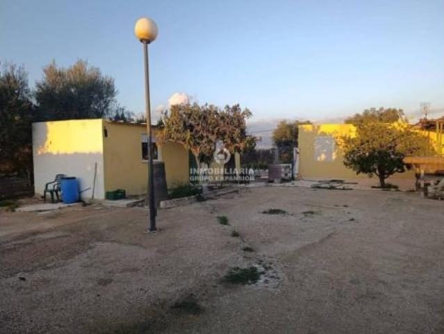 Chalet en venta en La Cruz, el Vinalopó Mitjà / El Vinalopó Medio