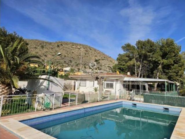 Chalet en venta en La Cruz, el Vinalopó Mitjà / El Vinalopó Medio