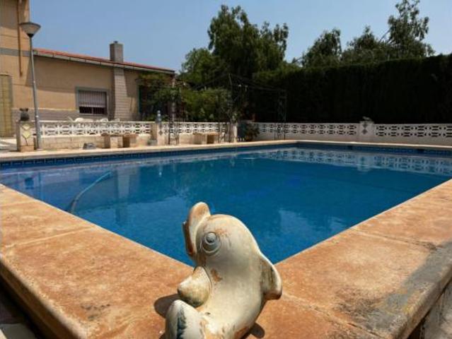 Chalet en venta en La Cruz, el Vinalopó Mitjà / El Vinalopó Medio