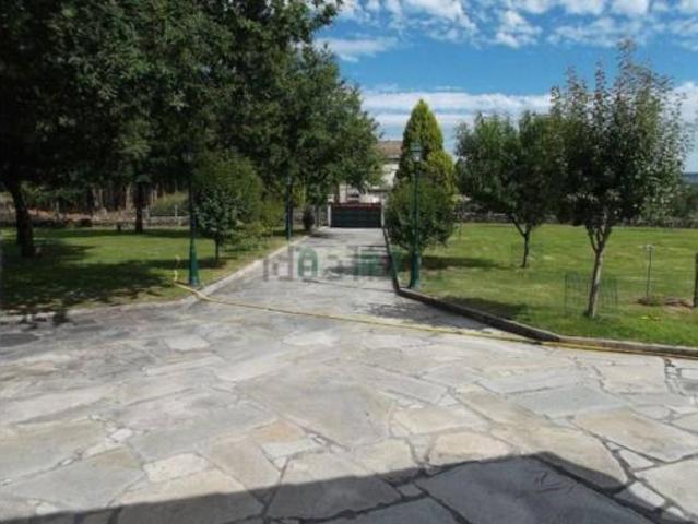Chalet en venta en Casagrande, Ourense