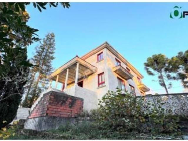 Villa en venta en O Carballiño, Mesego do Cabo