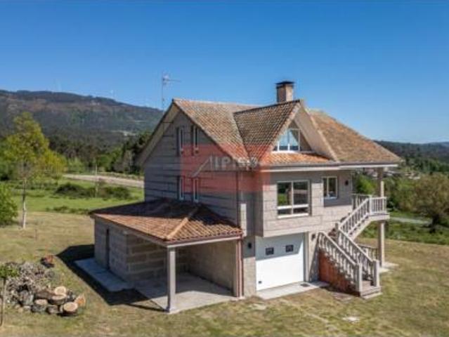Chalet en venta en A Uceira, O Carballiño