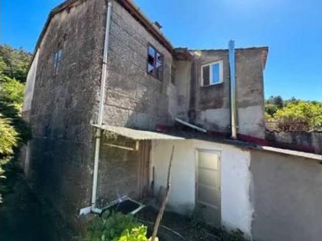 Villa en venta en O Carballiño