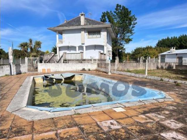 Chalet en venta en O Corgo, Lugo