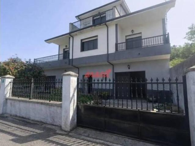Chalet en venta en San Xoán de Moreiras, Ourense