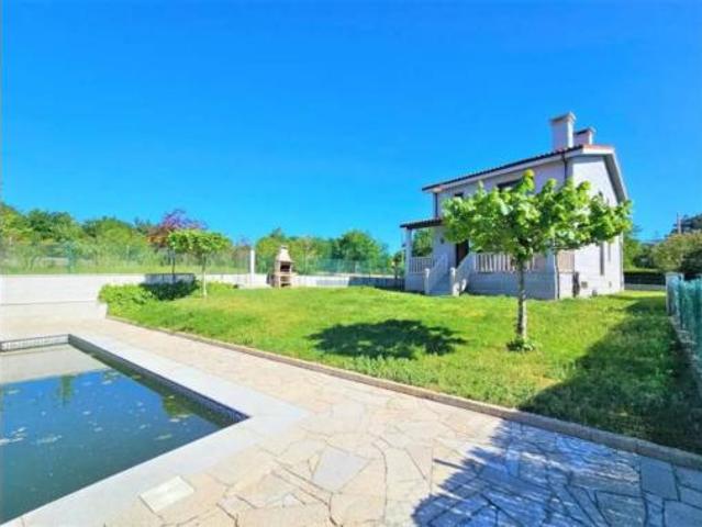 Chalet en venta en Prexigueiró, Ourense