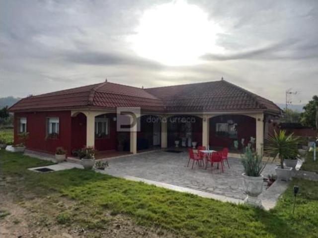 Chalet en venta en O Porriño, Vigo