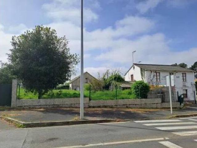Chalet en venta en Oleiros, A Coruña