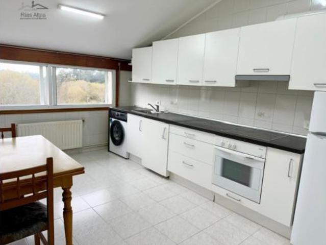 Chalet en venta en Oleiros, A Coruña