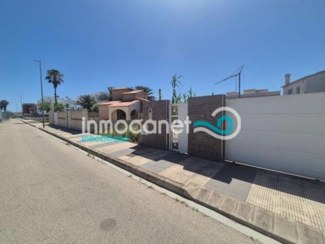 Chalet en venta en Urbanització Platja d'Oliva, la Safor
