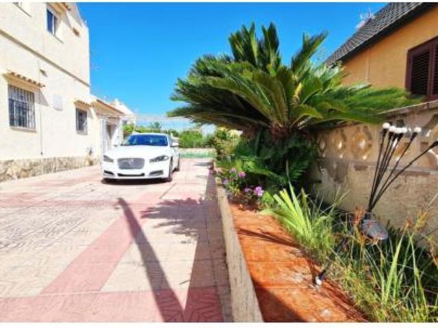 Chalet en venta en Urbanització Platja d'Oliva, la Safor
