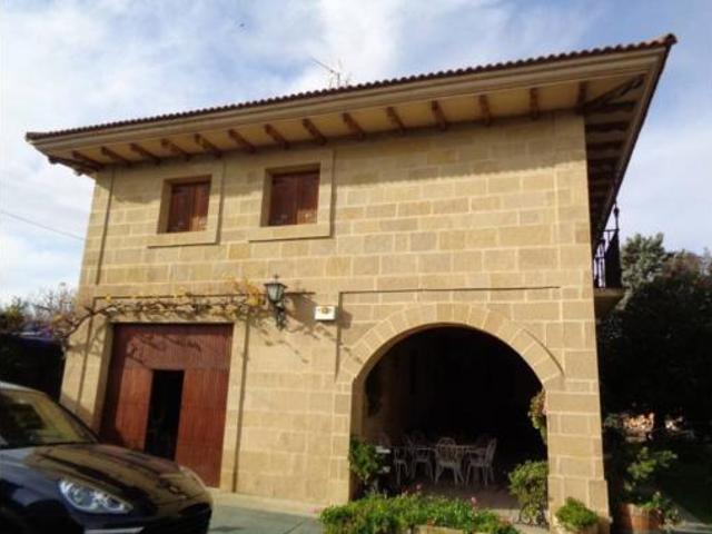 Chalet en venta en Ollauri, La Rioja
