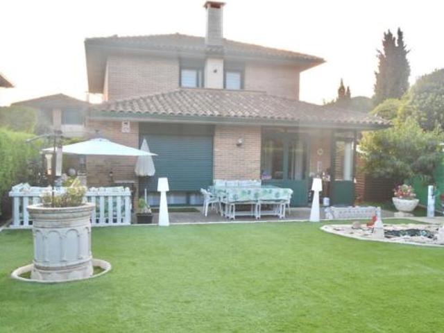 Chalet en venta en Ollauri, La Rioja