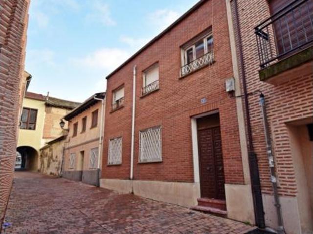 Chalet en venta en Olmedo De Camaces, Castilla y León