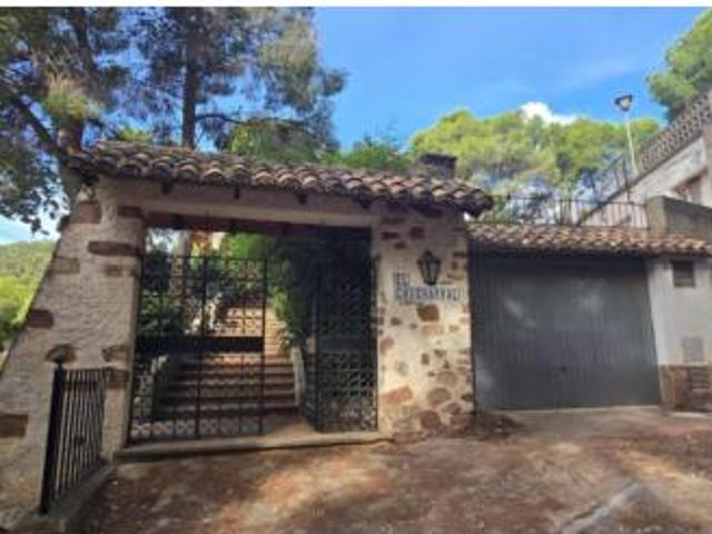 Chalet en venta en Olocau, València / Valencia