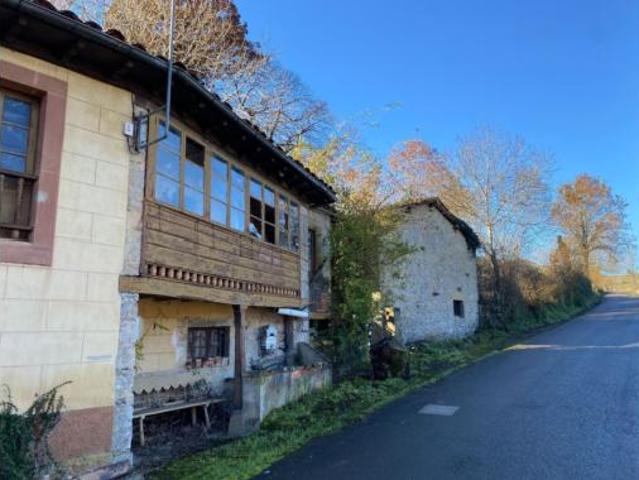 Villa en venta en Onís, Boviabaxu