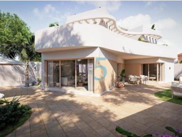 Chalet en venta en Urbanización La Zenia II, el Baix Segura / La Vega Baja